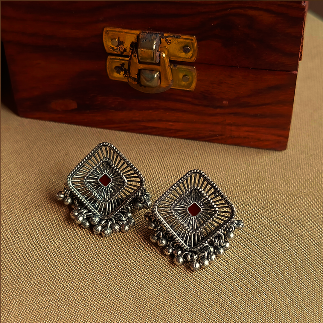Anika Studs