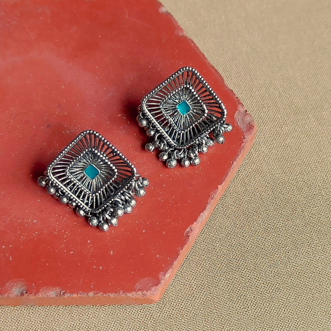 Anika Studs