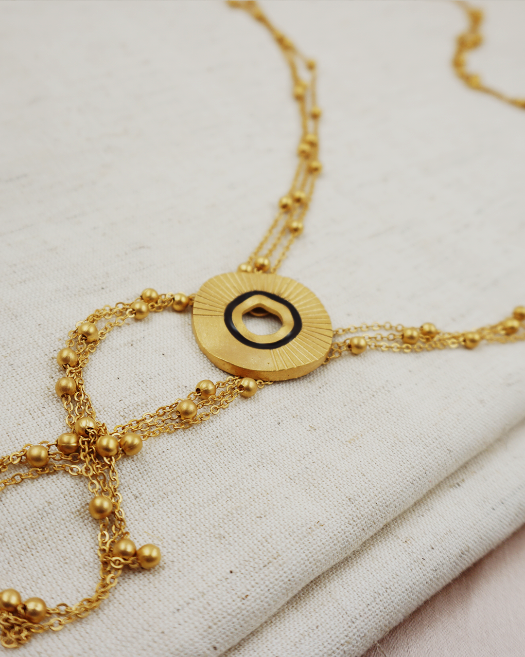 Circle Rayz Neckpiece