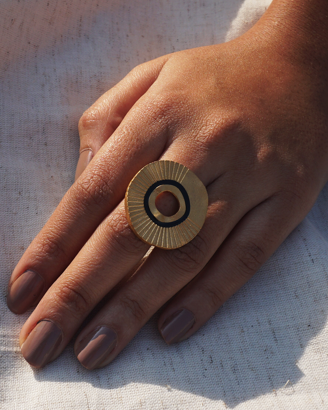 Circle Rayz Ring
