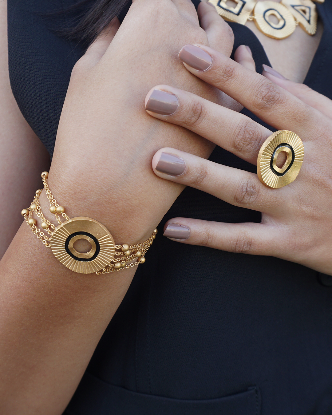 Circle Rayz Ring