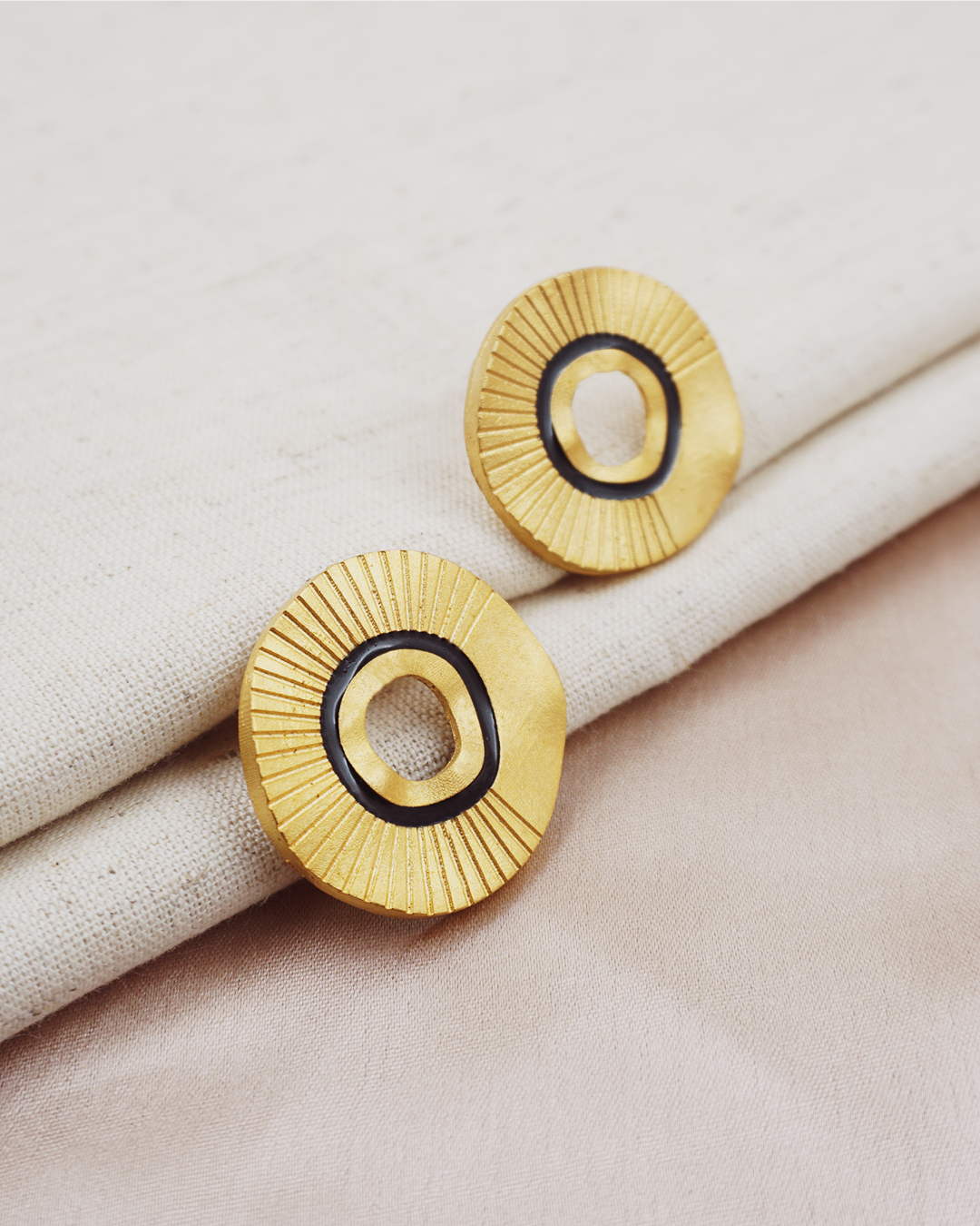 Circle Rayz Studs