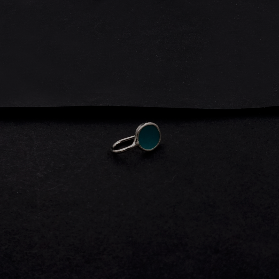 Round Enamel Nosepin