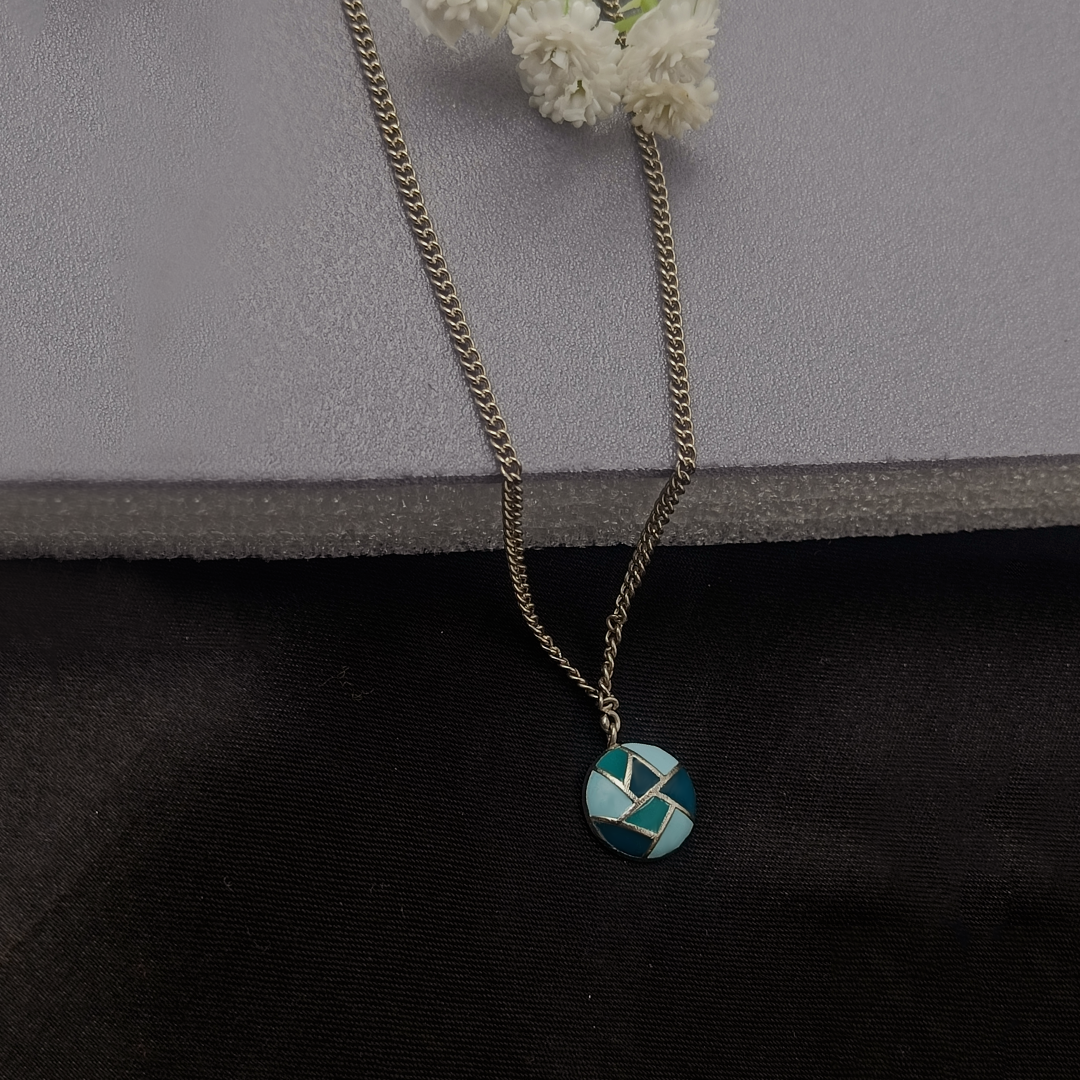 Sera Neckpiece Blue