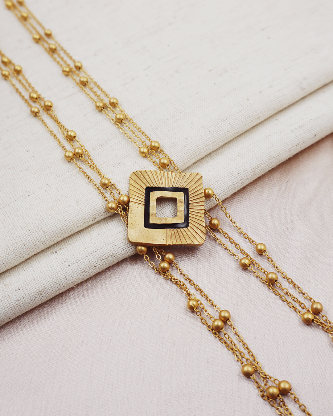 Square Rayz Neckpiece