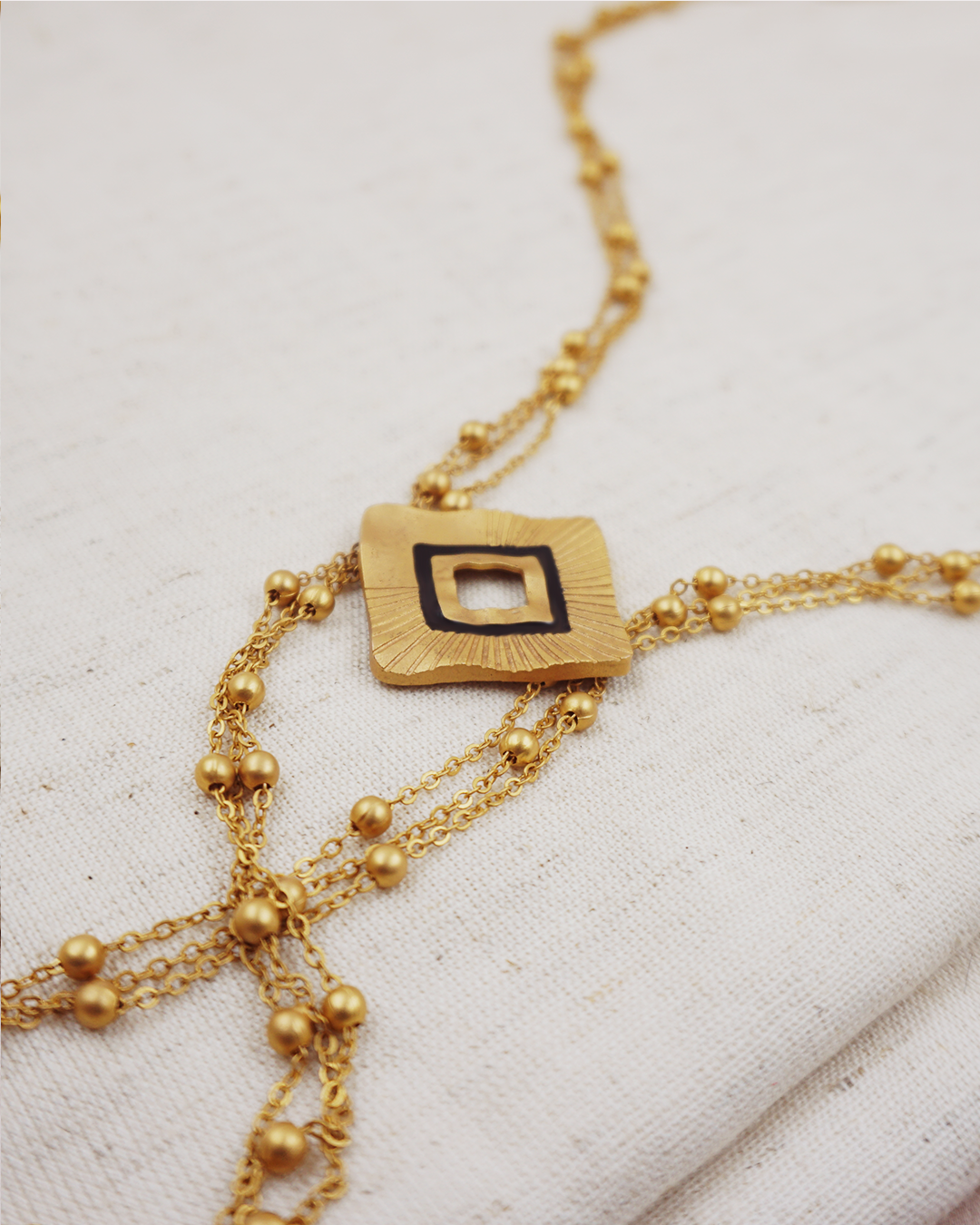 Square Rayz Neckpiece