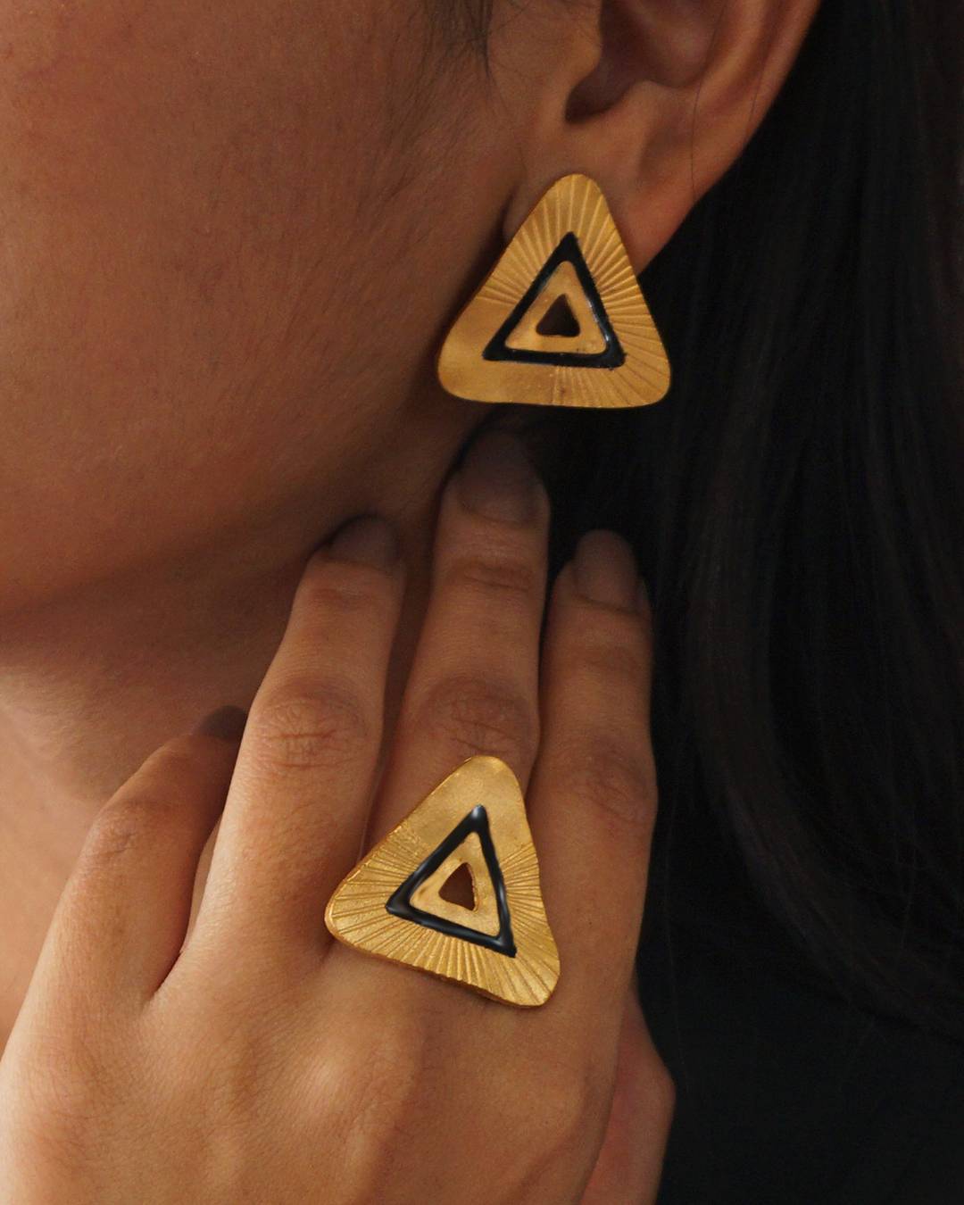 Triangle Rayz Ring