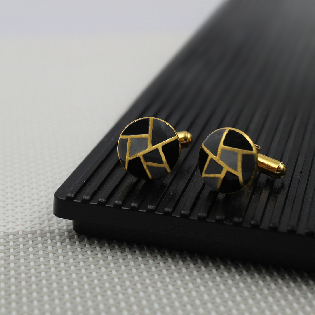 Sera Black Golden Cufflinks