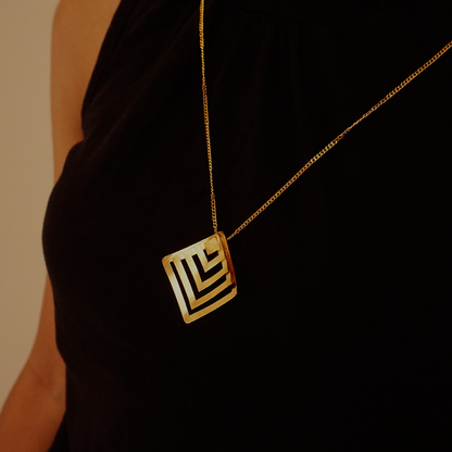 Maze Neckpiece